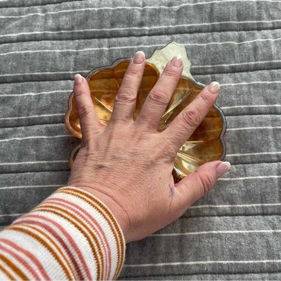 Vintage Carnival Glass Trinket Holder - Picture 5 of 5